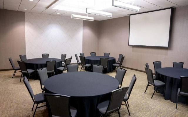 SpringHill Suites Savannah Downtown / Historic District