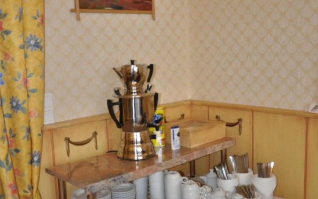 Hotel Pension Savoy