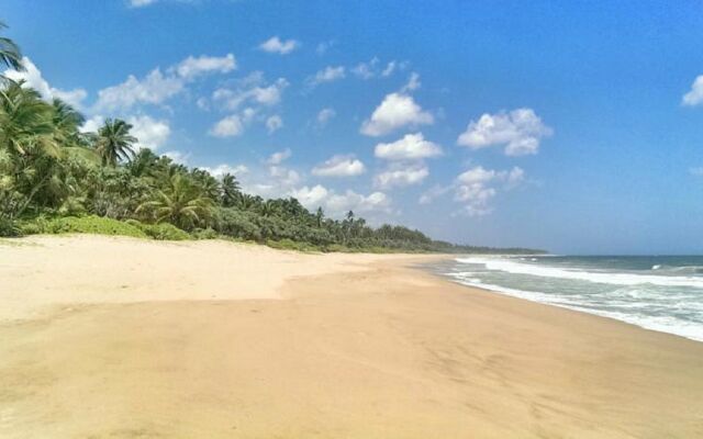 Nirvana Beach Boutique Hotel