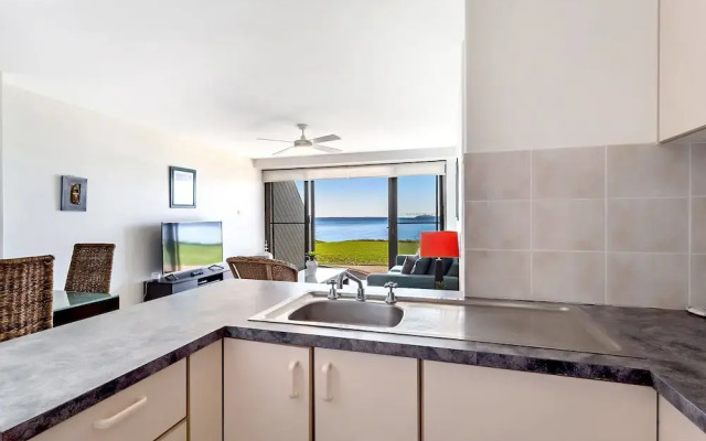 Soldiers Point Road, Harbourside, Unit 02, 07