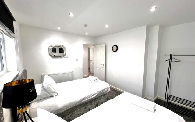 Captivating 2-bed Apartment in Liverpool