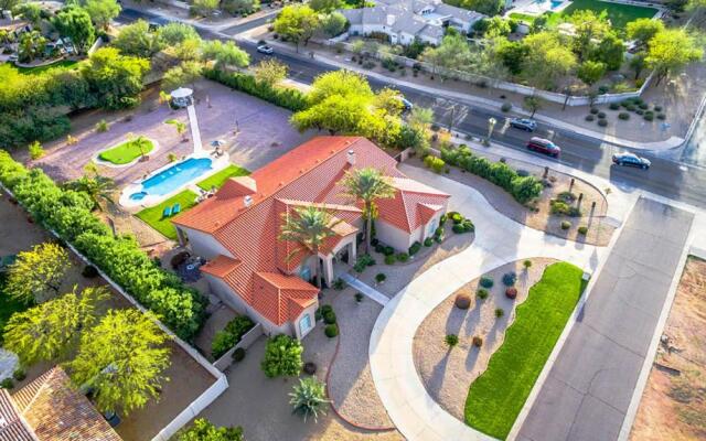 Paradise Valley by AvantStay