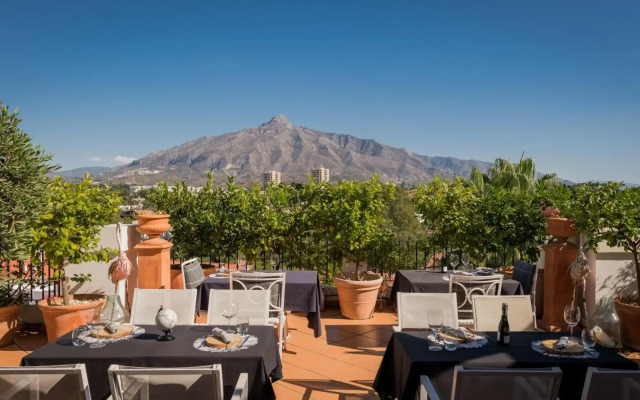 Molo Luxury Suites Puerto Banus