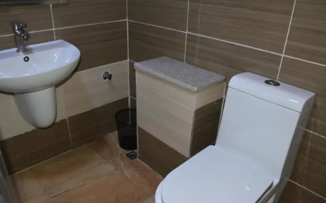 Platinum Inn Gee Hotel