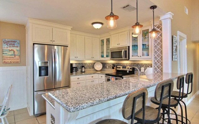 TX361 6877 - 5 Br Home