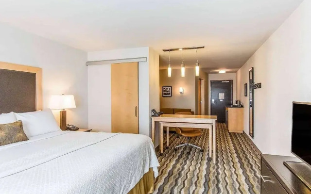 Cambria Suites Avon - Cleveland