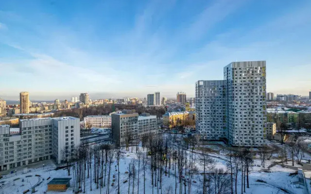 Cosmos Apart on Revolyutsii str., 52 V