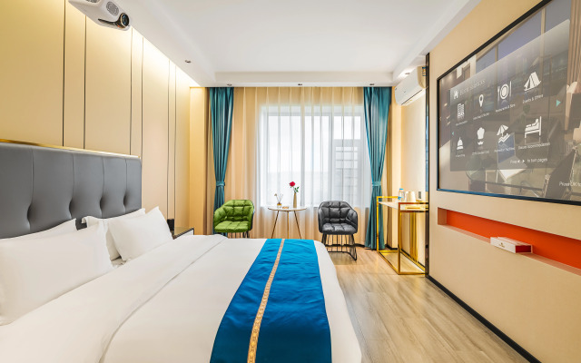 Xi'an Qingya Hotel (Qujing North Railway Station)