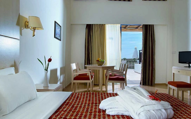 Miraluna Village & Spa
