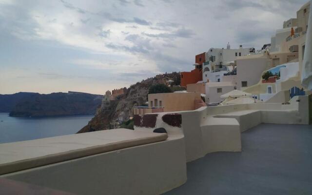 Elias Cave House 270o Caldera View Oia