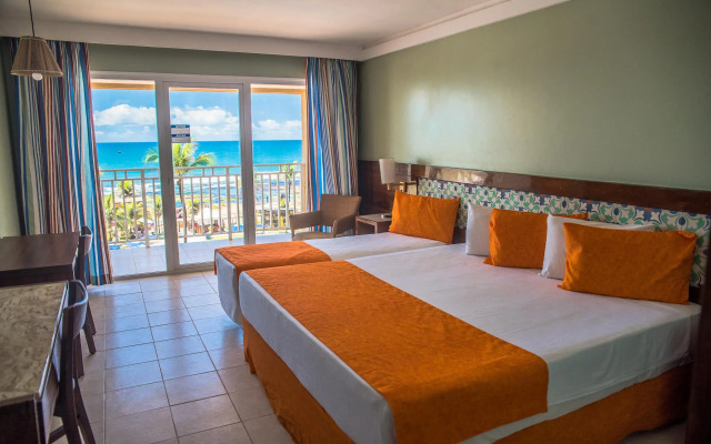Gran Hotel Stella Maris Urban Resort & Conventions