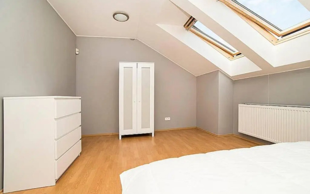 Great Terrace in Big, Central Flat