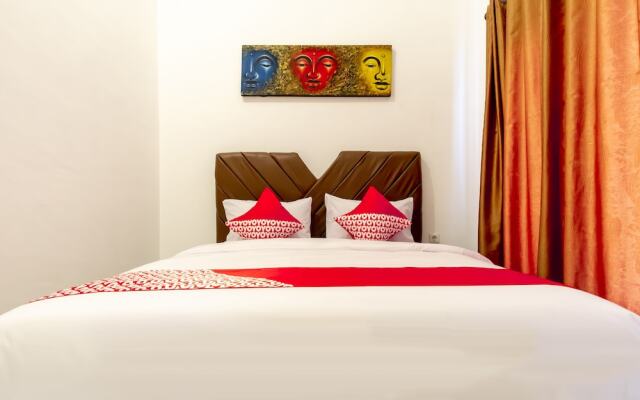 OYO Flagship 1794 Kamojo Gh Medan