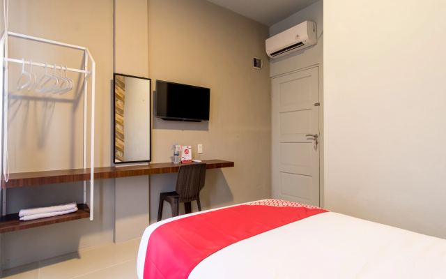 Super Oyo 360 Mangaan Residence – Guest Rooms – Medan