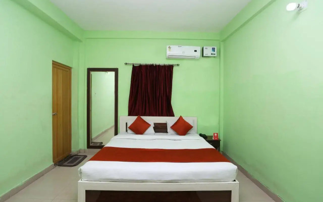 OYO Flagship 4720 Ma Guest House 2
