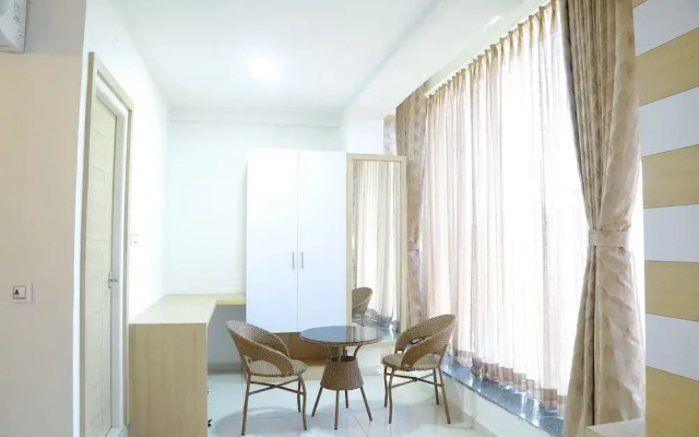 The Balcony Suites