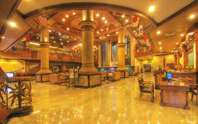 Planet Holiday Hotel & Residence