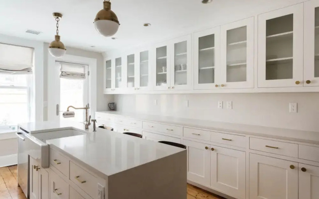 6 Bedroom Townhome Near NYC