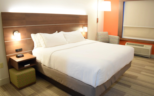 Holiday Inn Express & Suites Pensacola West I 10, An Ihg