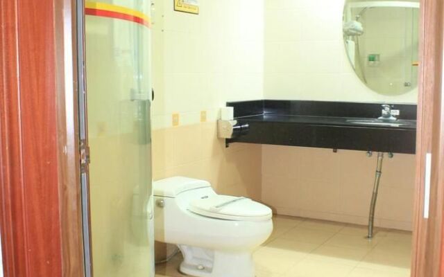 Super 8 Hotel - Guangzhou Baiyun Airport Renhe Station Inn