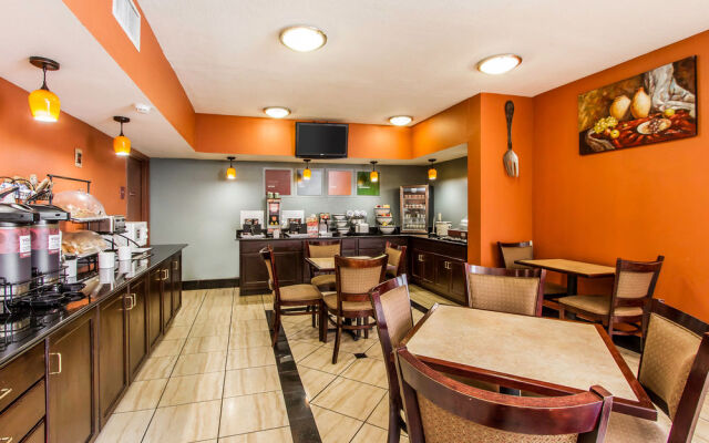 Comfort Inn And Suites Lincoln Al