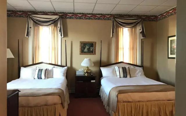 Waynebrook Inn, Est 1865