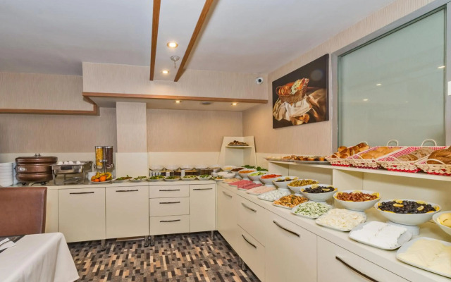 Regno Hotel