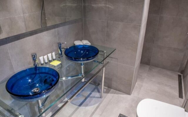 Andromeda Downtown Suites
