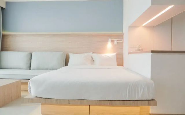Cozy Stay Studio Apartment at Nine Residence