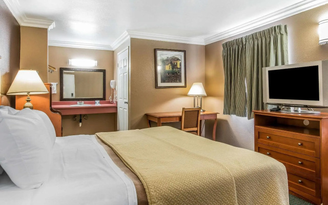 Rodeway Inn