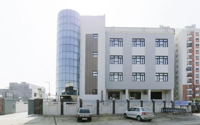 Treebo The Leaf Gomti Nagar