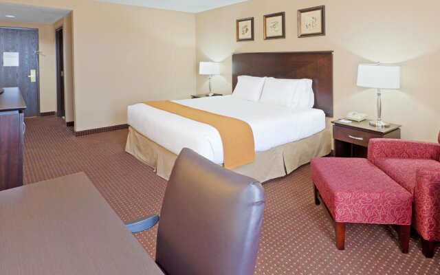 Holiday Inn Express Hotel & Suites Ashtabula