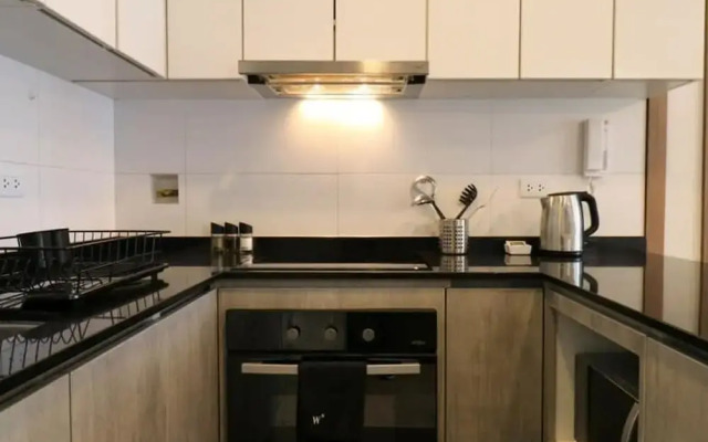 w Contemporary 1BR Near Central Restaurante