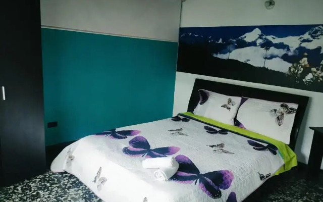 82Hostel
