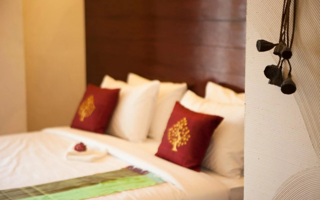 iRoHa Garden Hotel & Resort