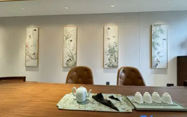 Yitel Premium (Hangzhou West Lake Lakeside Pedestrian Street）