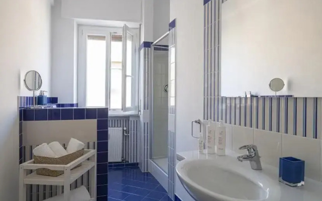 Flat 104M² 2 Bedrooms 1 Bathroom - Genoa