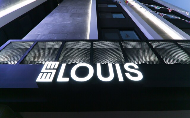 Louis Hotel