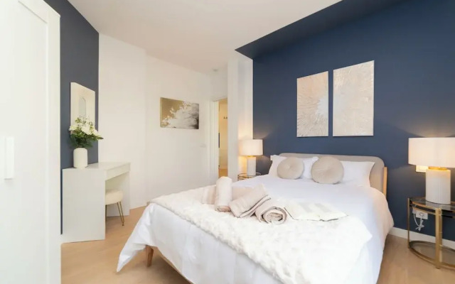 Aurora Stays by Charming