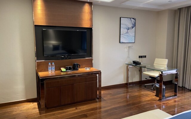Changshu Skyline Cloud Hotel