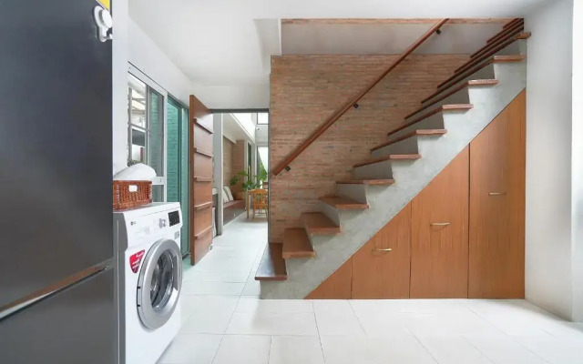 MONET HOME 5BR house near Airport and Nimman