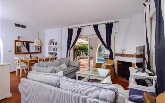 Cutest Beach Villa - 30 M To Beach