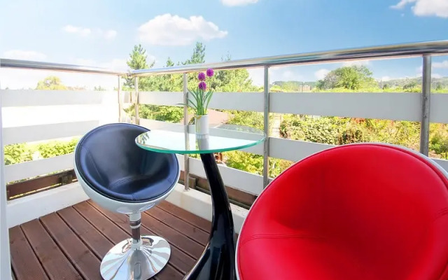 Freesia Pension