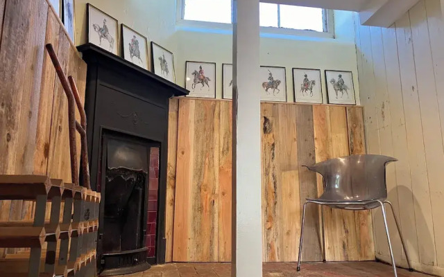 The Coach House - Trinity Lodge