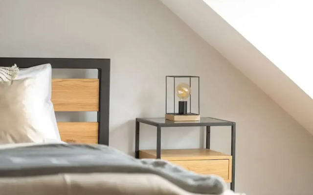 Secret Garden Apartment by Renters