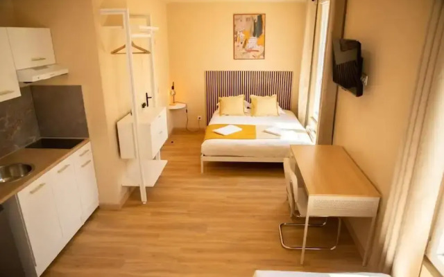 Arthur Residency - Luxury Apartement