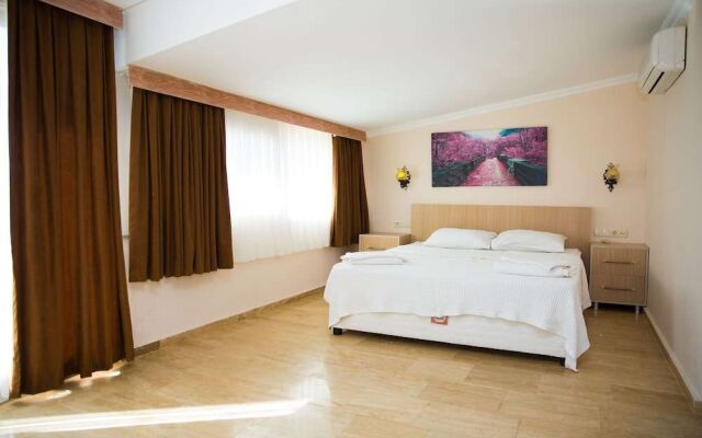 Oasis Apart Hotel