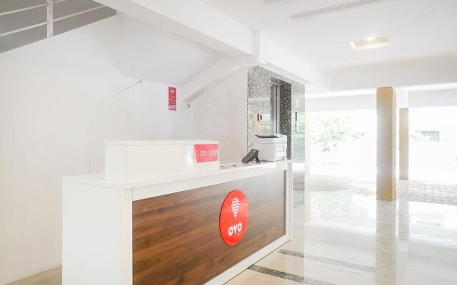 OYO 16570 I Suite