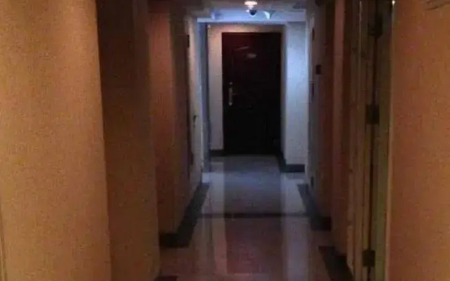 Yi Jing Hua Yuan Hotel - Dalian