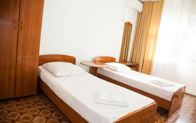 Leto Guest House